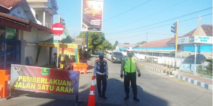 https://seputarmadura.com/wp-content/uploads/2020/07/Tiga-Titik-Arus-Lalin-di-Kawasan-Kota-Sumenep-Diubah-Satu-Arah.jpg
