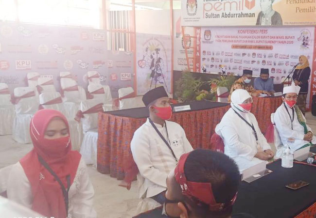 https://seputarmadura.com/wp-content/uploads/2020/09/Paslon-Fauzi-Eva-Resmi-Mendaftar-ke-KPU-Sumenep.jpg