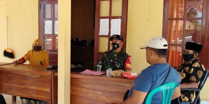 https://seputarmadura.com/wp-content/uploads/2020/09/Wujud-Keakraban-Aparat-Teritorial-Ditunjukkan-Babinsa-Dengan-Aktif-Komsos-.jpg