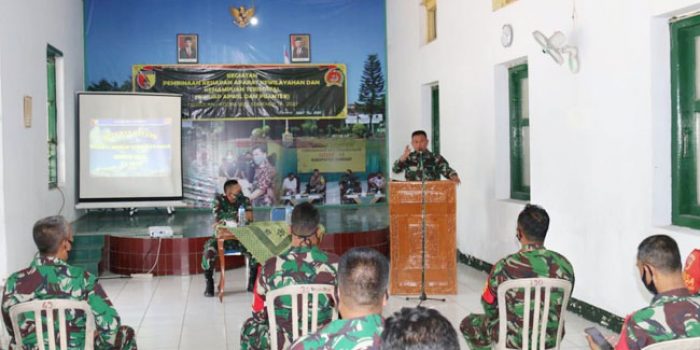 https://seputarmadura.com/wp-content/uploads/2020/10/Kodim-Sumenep-Terima-Kunker-Tim-Wasev-Korem-Tipe-A-084-BJ.jpg