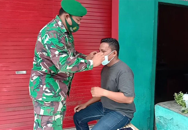 https://seputarmadura.com/wp-content/uploads/2020/12/Penyadaran-Disiplin-Prokes-dilaksanakan-Secara-Terus-Menerus-oleh-Babinsa.jpg