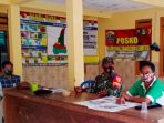 https://seputarmadura.com/wp-content/uploads/2020/12/Tebar-Imbauan-PHBS-Lewat-Komsos-Babinsa-Koramil-Gapura-dan-Perangkat-Desa-.jpg