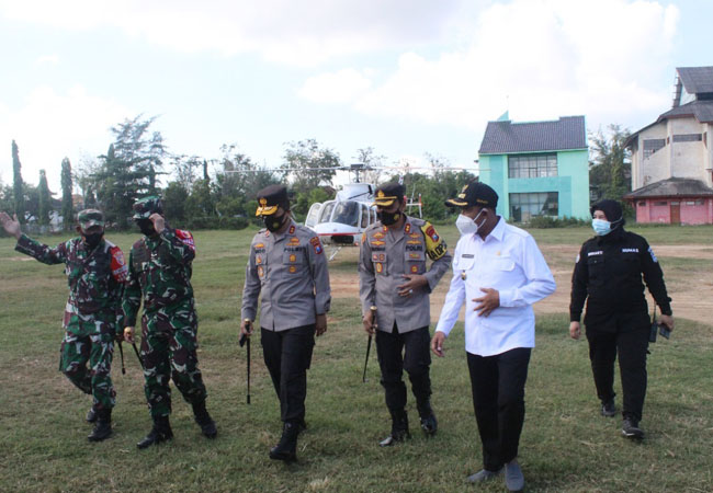 https://seputarmadura.com/wp-content/uploads/2021/06/Jelang-Kunjungan-Kapolri-dan-Panglima-TNI-Kapolda-Jatim-bersama-Pangdam-V-Brawijaya-Tinjau-Sumenep.jpg