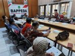https://seputarmadura.com/wp-content/uploads/2021/06/Pemkab-Sumenep-Prioritaskan-Kewirausahaan-Pesantren.jpg