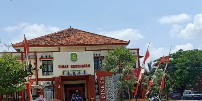 https://seputarmadura.com/wp-content/uploads/2021/10/DBHCHT-Senilai-Rp-27-Miliar-Lebih-di-Dinkes-Sumenep-Tertinggi-Untuk-Penggratisan-Biaya-Kesehatan-Warga-Miskin.jpg