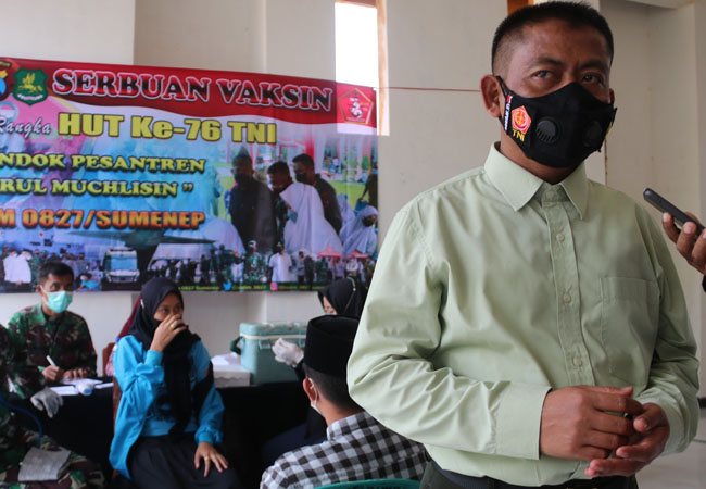 https://seputarmadura.com/wp-content/uploads/2021/10/Pastikan-Berjalan-Lancar-dan-Terapkan-Prokes-Dandim-0827-Sumenep-Monitoring-Pelaksanaan-Vaksinasi.jpg
