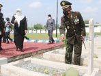 Dandim Sumenep Tabur Bunga di Hari Pahlawan