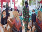 https://seputarmadura.com/wp-content/uploads/2021/11/Tinjau-Vaksinasi-Danramil-Pasongsongan-Minta-Warga-Tetap-Patuhi-Prokes.jpg