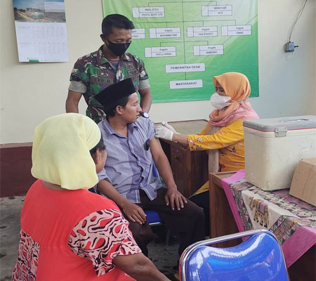 https://seputarmadura.com/wp-content/uploads/2021/12/Pendampingan-Vaksin-oleh-Sertu-Eko-Mujiono-terhadap-Warga-Binaannya-.jpg