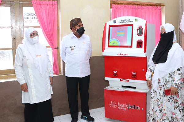 https://seputarmadura.com/wp-content/uploads/2022/02/Terobosan-Baru-Bupati-Fauzi-Masyarakat-Sangat-Mudah-Urus-Administrasi-Kependudukan.jpg