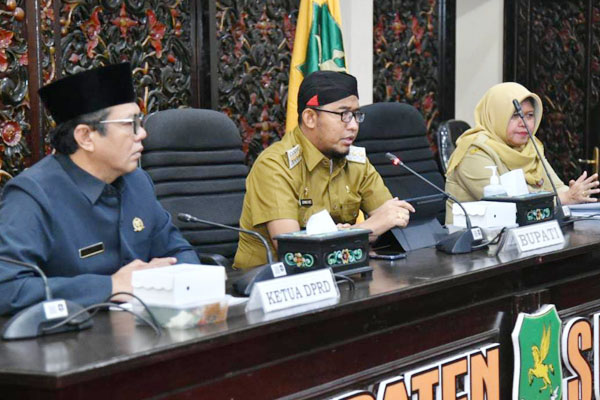https://seputarmadura.com/wp-content/uploads/2023/03/Bupati-Sumenep-Musrenbang-RKPD-2024-Lebih-Menekankan-Program-Prioritas.jpg