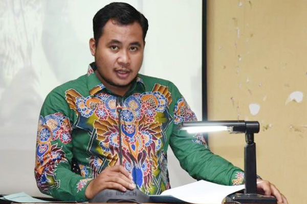 https://seputarmadura.com/wp-content/uploads/2023/03/Tingkatkan-Ekonomi-Wakil-Ketua-II-DPRD-Sumenep-Menilai-Saatnya-Pasar-Minggu-Diadakan-di-Tiap-Kecamatan-.jpg
