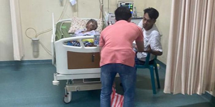 https://seputarmadura.com/wp-content/uploads/2023/04/Selama-Bulan-Suci-Ramadhan-Para-Dokter-di-RSUD-Sumenep-Bagi-bagi-Takjil-Gratis-Kepada-Keluarga-Penunggu-Pasien-.jpg