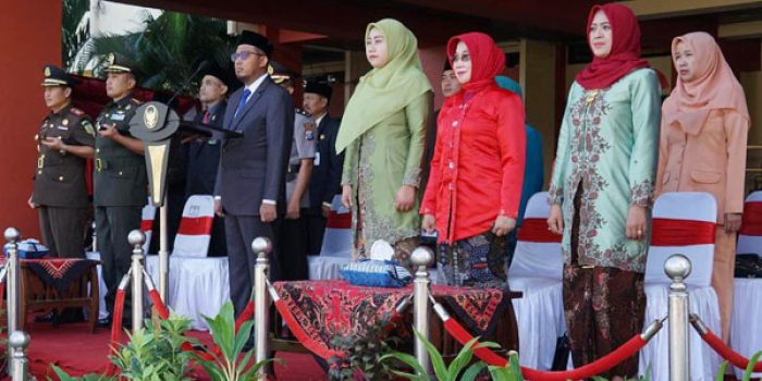 https://seputarmadura.com/wp-content/uploads/2023/06/Bupati-Sumenep-Ajak-Warga-Kokohkan-Nilai-nilai-Pancasila-di-Era-Globalisasi.jpg