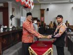 https://seputarmadura.com/wp-content/uploads/2023/08/KUA-PPAS-2024-Akhirnya-Ditandangani-Pimpinan-DPRD-Sumenep-dan-Bupati.jpg