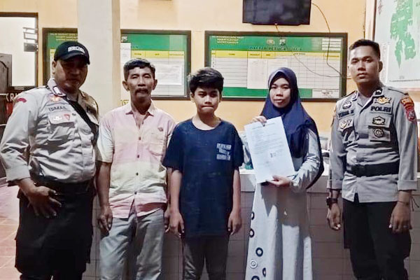 https://seputarmadura.com/wp-content/uploads/2023/10/Anak-Hilang-Ditemukan-Tim-Gabungan-Polres-Sumenep-di-Kapal-Perintis-Sabuk-Nusantara-91.jpg