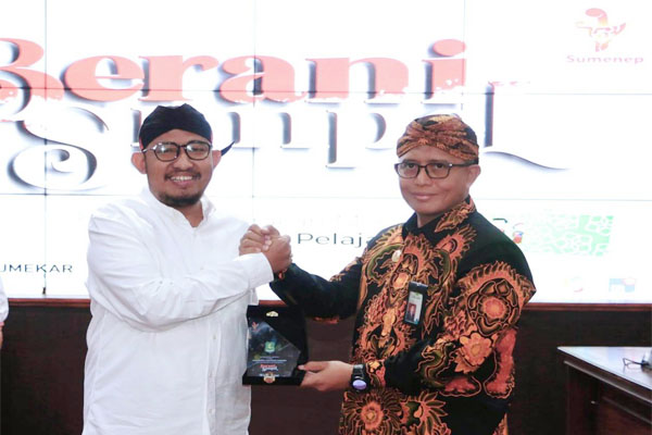 https://seputarmadura.com/wp-content/uploads/2023/10/BPRS-Bhakti-Sumekar-Luncurkan-Program-Berani-Simple.jpg