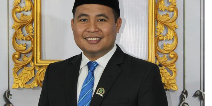 https://seputarmadura.com/wp-content/uploads/2025/03/Anggota-DPRD-Sumenep-Dari-Fraksi-PAN-Dukung-Program-Ketahanan-Pangan.jpg